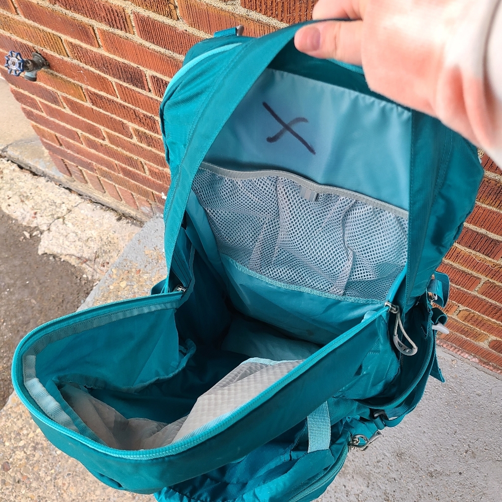 OSPREY Mira AG 34 Backpack XS/S with rain cover - Picture 3 of 12